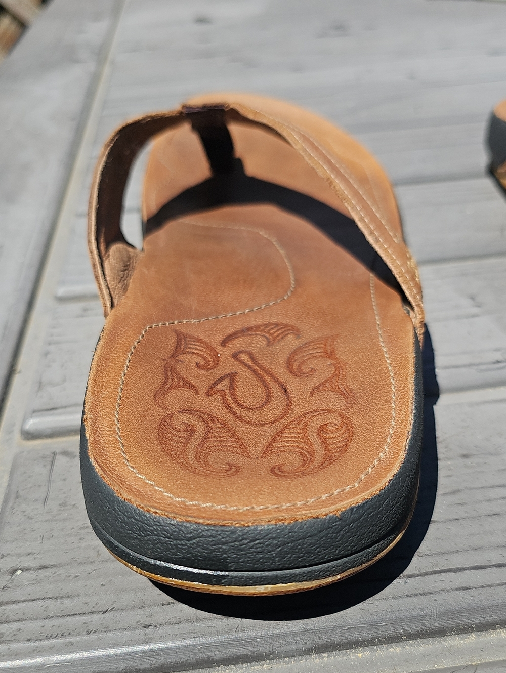 OluKai Moko Size 11 Brown Leather Flip-Flops - Picture 7 of 12